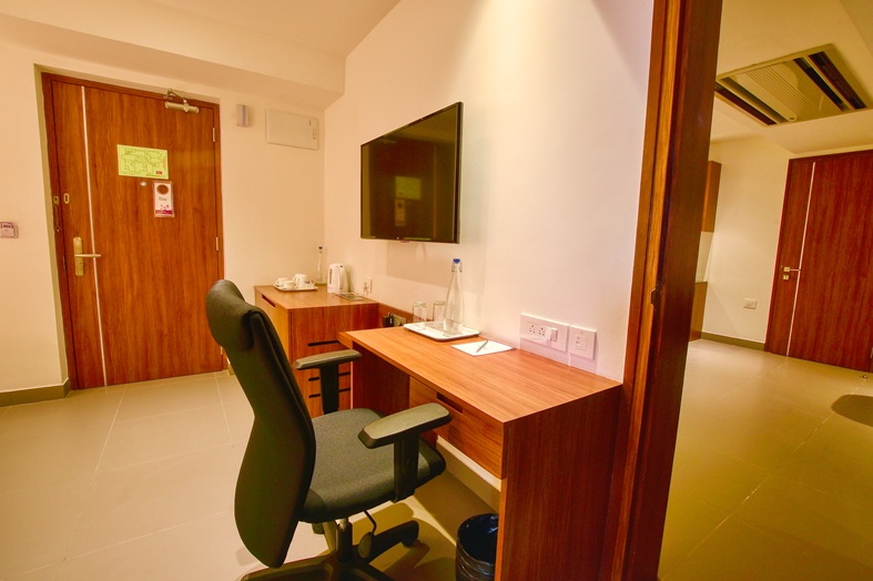 Executive Room — detail